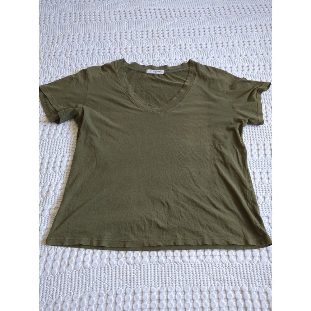 Perfect White Tee Short Sleeve Top V Neck Green Size Medium